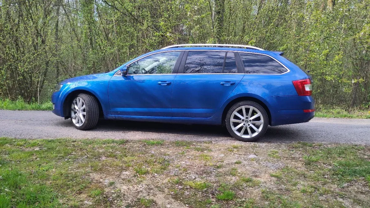Skoda Octavia 2013 photo 3