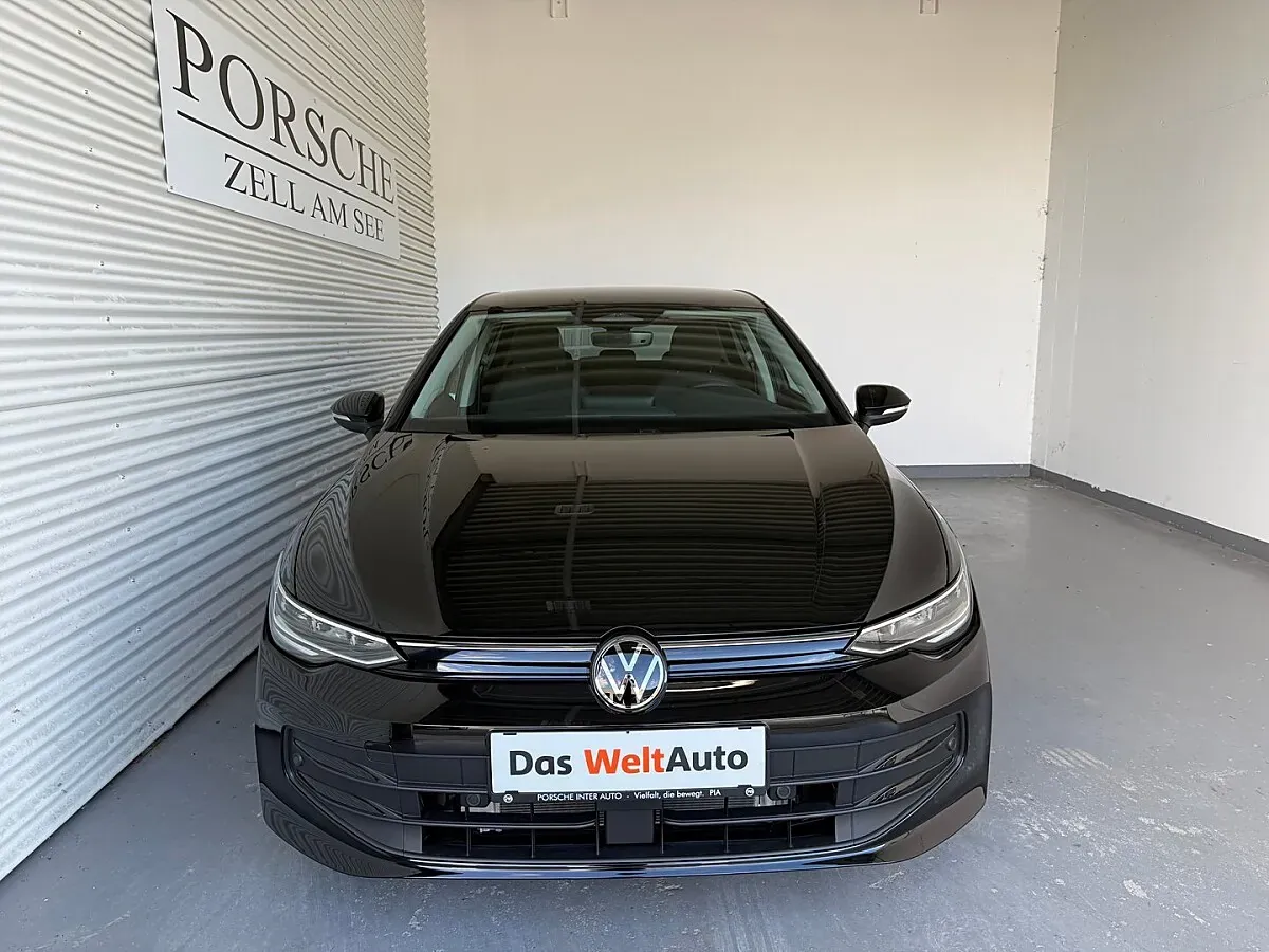 Volkswagen Golf 2026 photo 2