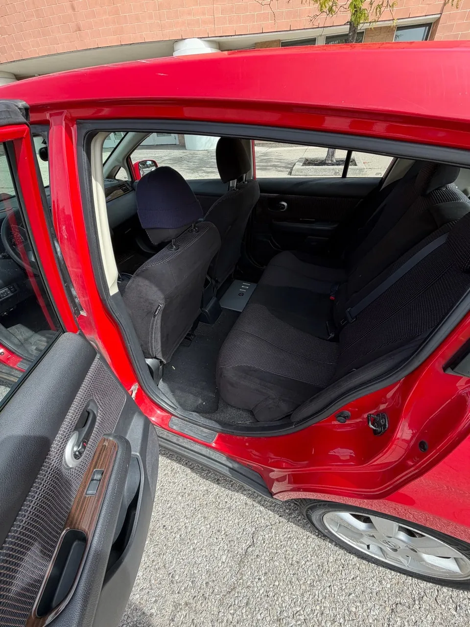 Nissan Versa 2010 photo 5