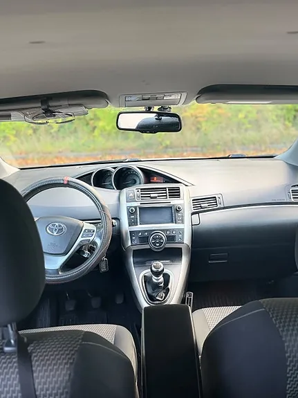 Toyota Verso 2014 photo 3