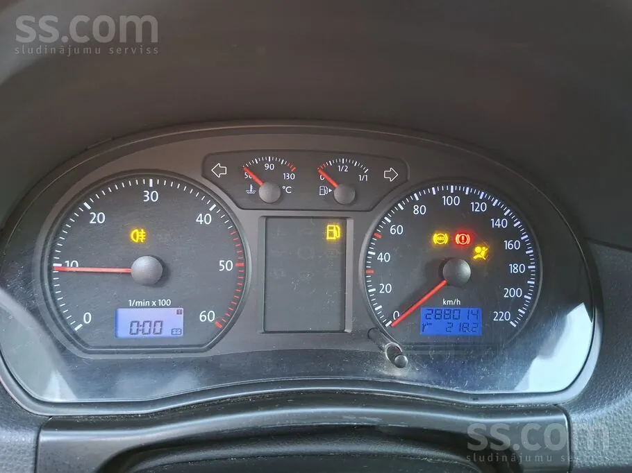 Volkswagen Polo 2008 photo 3