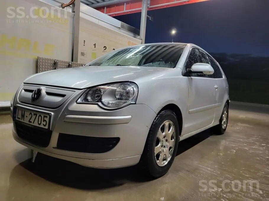 Volkswagen Polo 2008 photo 2