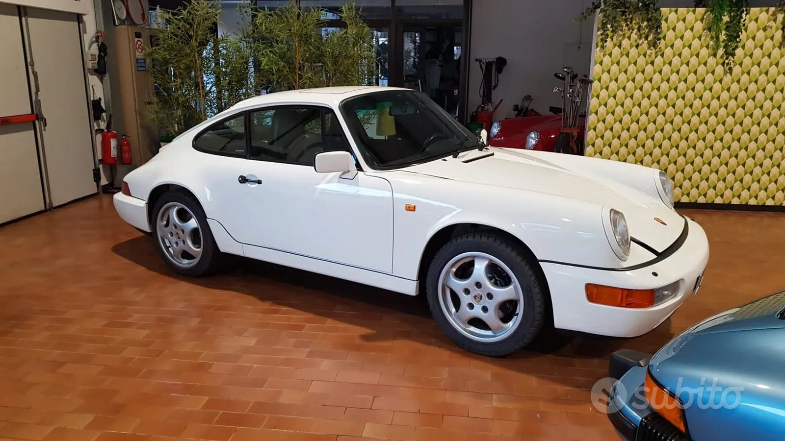 Porsche Carrera 4