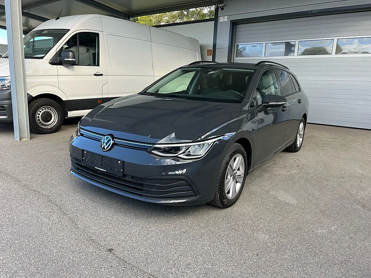 Volkswagen Golf 2022 photo 2