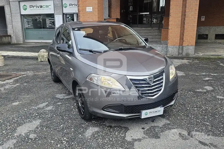 Lancia Ypsilon 2013 photo 3