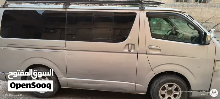 Toyota Hiace 2012 photo 3