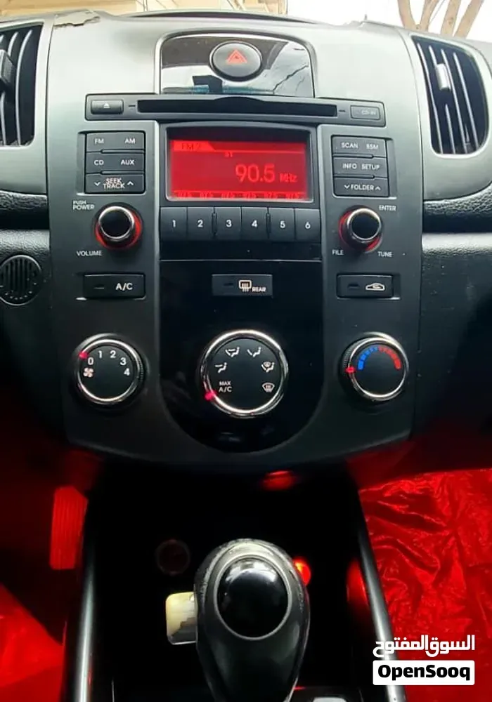 Kia Forte 2011 photo 3