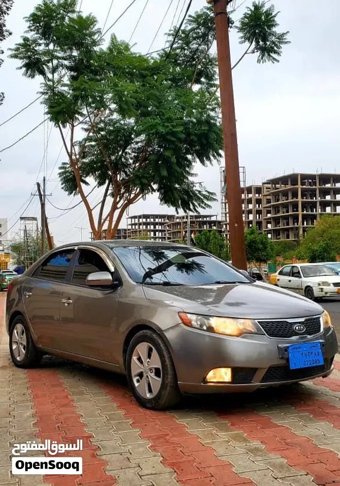 Kia Forte 2011 photo 2