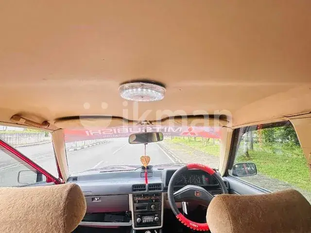 Mitsubishi Lancer 1983 photo 4