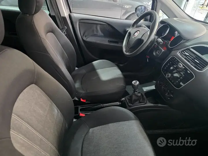 Fiat Punto 2016 photo 5