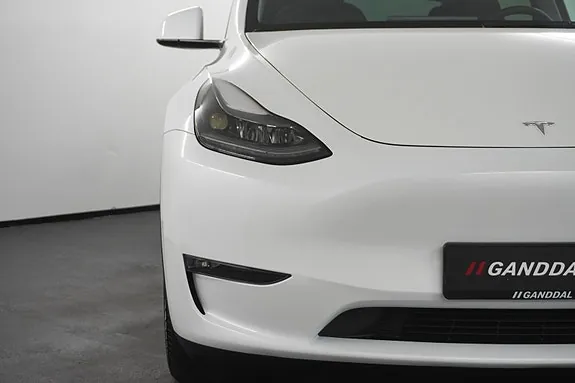 Tesla Model Y 2024 photo 4