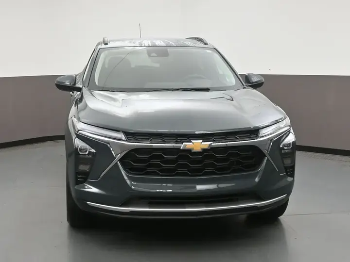 Chevrolet Trax 2026 photo 2
