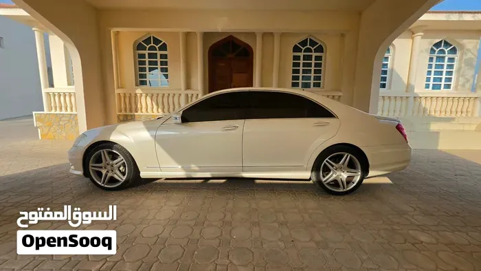 Mercedes-Benz S-Class 2010 photo 2