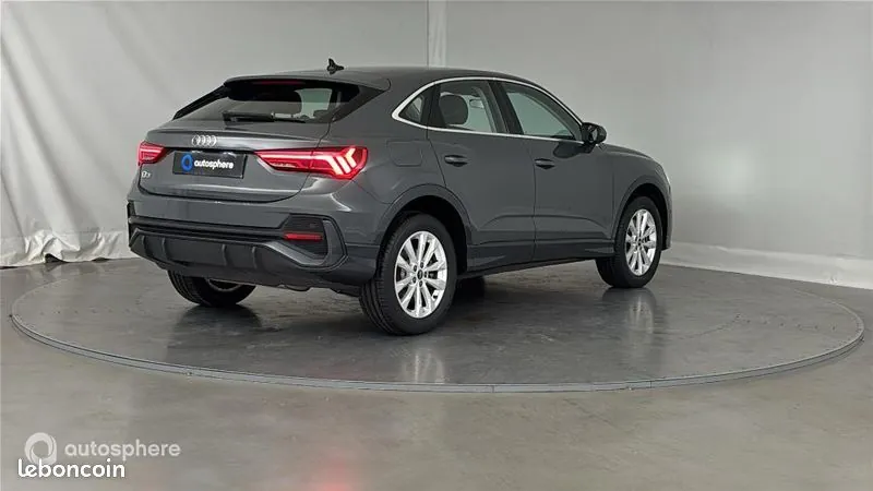 Audi Q3 2023 photo 5