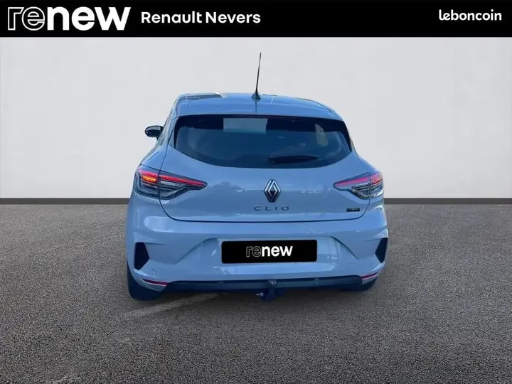 Renault Clio 2024 photo 4