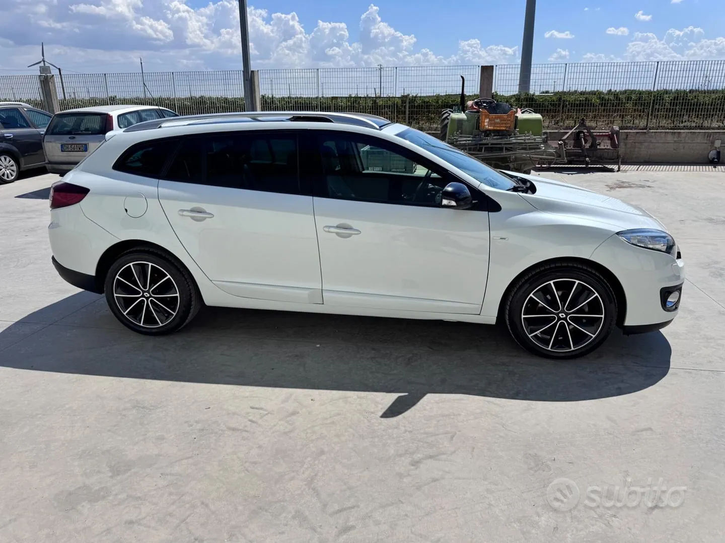 Renault Megane 2013 photo 2