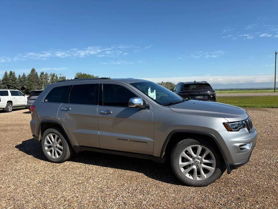 Jeep Grand Cherokee 2017 photo 3