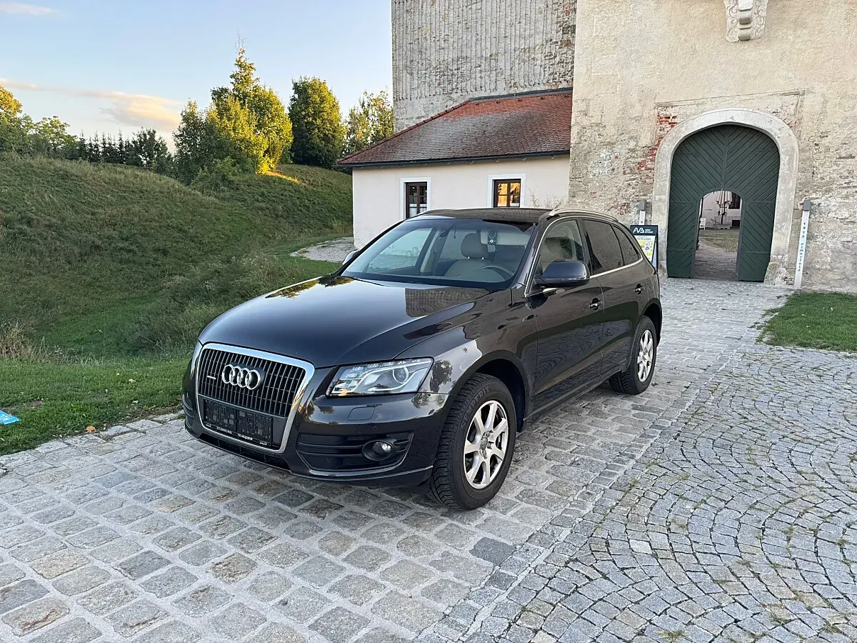 Audi Q5 2011 photo 2