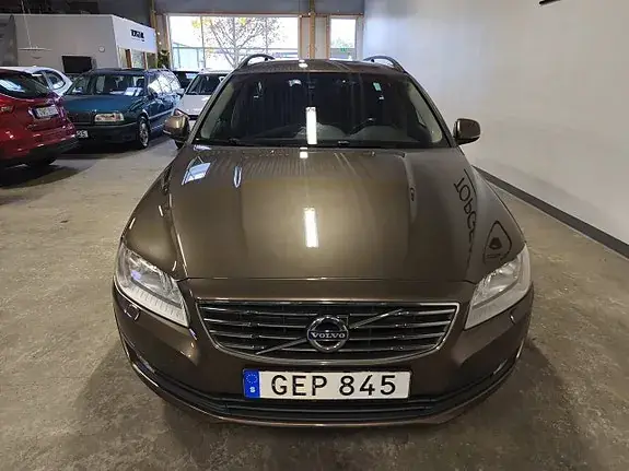 Volvo V70 2015 photo 2