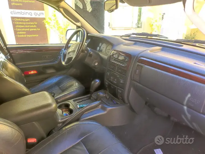 Jeep Grand Cherokee 2003 photo 2