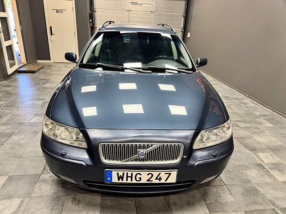 Volvo V70 2005 photo 2