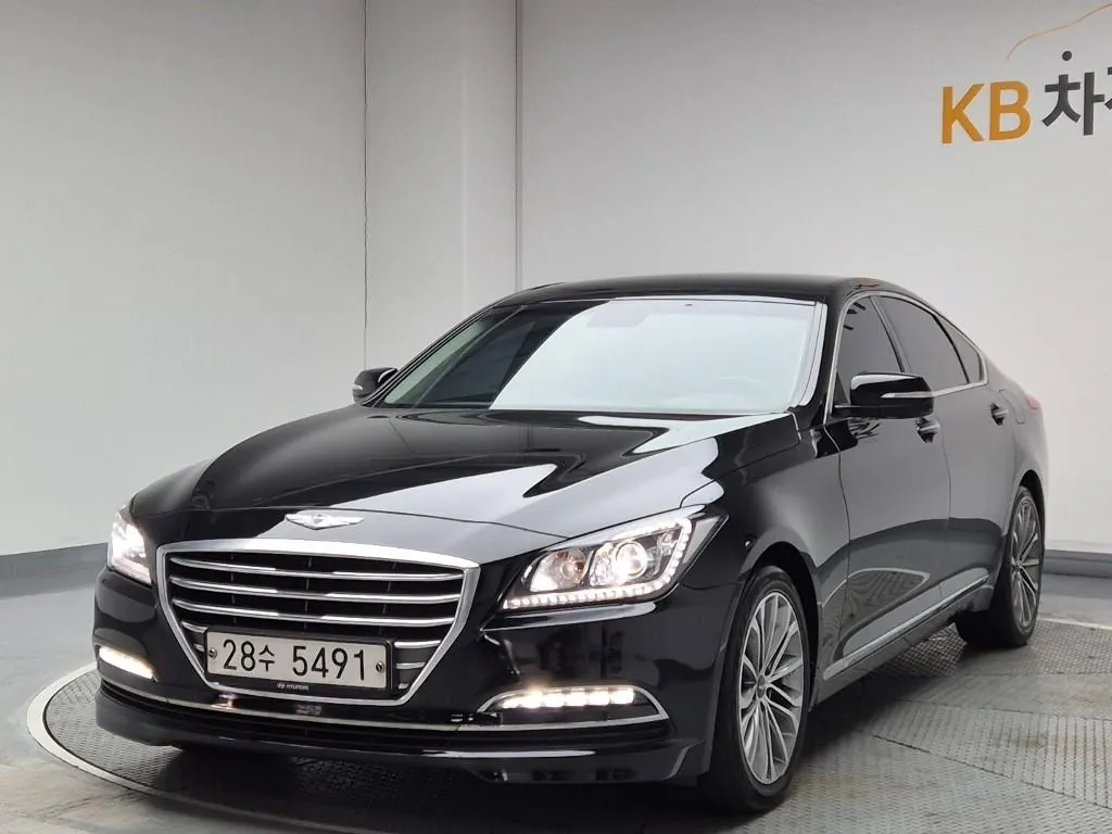 Hyundai Genesis