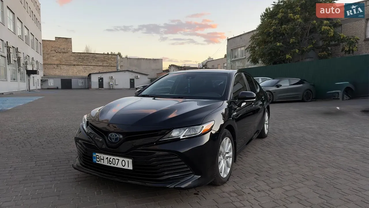 Toyota Camry 2019 photo 5