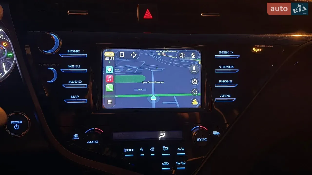 Toyota Camry 2019 photo 3