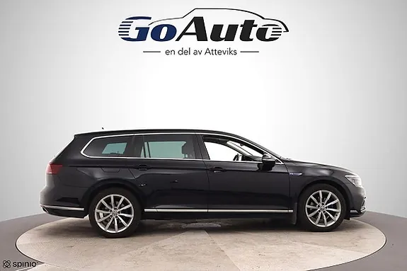 Volkswagen Passat 2023 photo 3