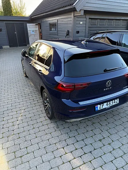 Volkswagen Golf Viii 2021 photo 2