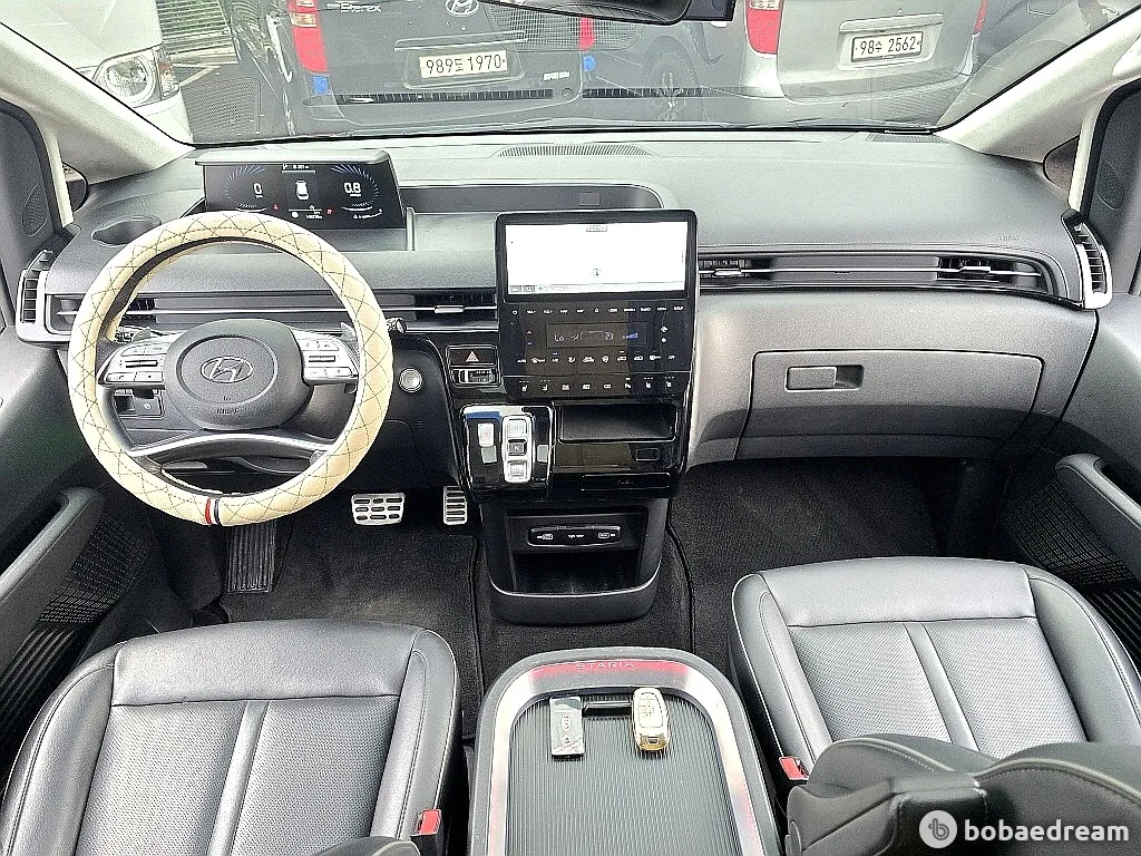 Hyundai Staria 2022 photo 4