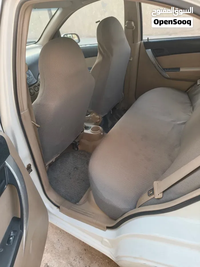 Chevrolet Aveo 2011 photo 4