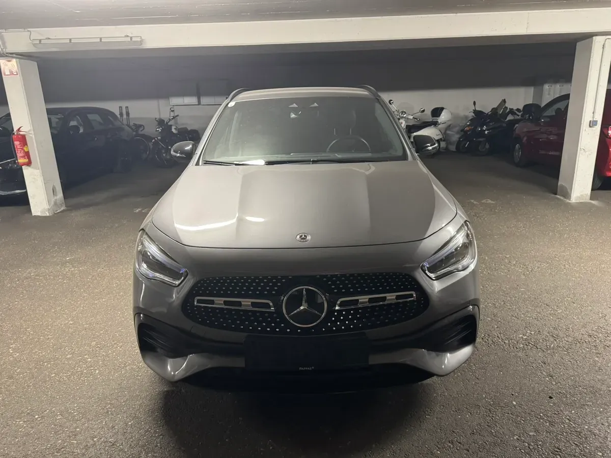 Mercedes-Benz Gla Class 2023 photo 2