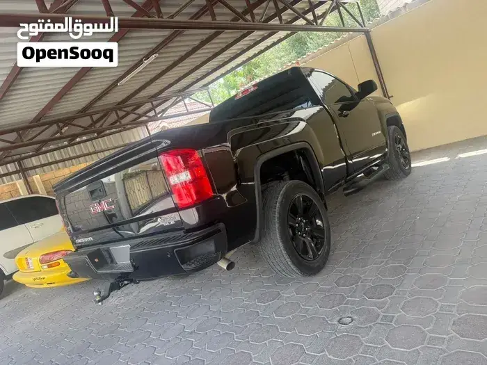 GMC Sierra