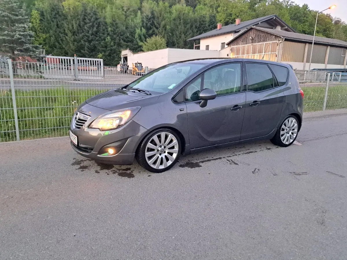 Opel Meriva 2012 photo 3
