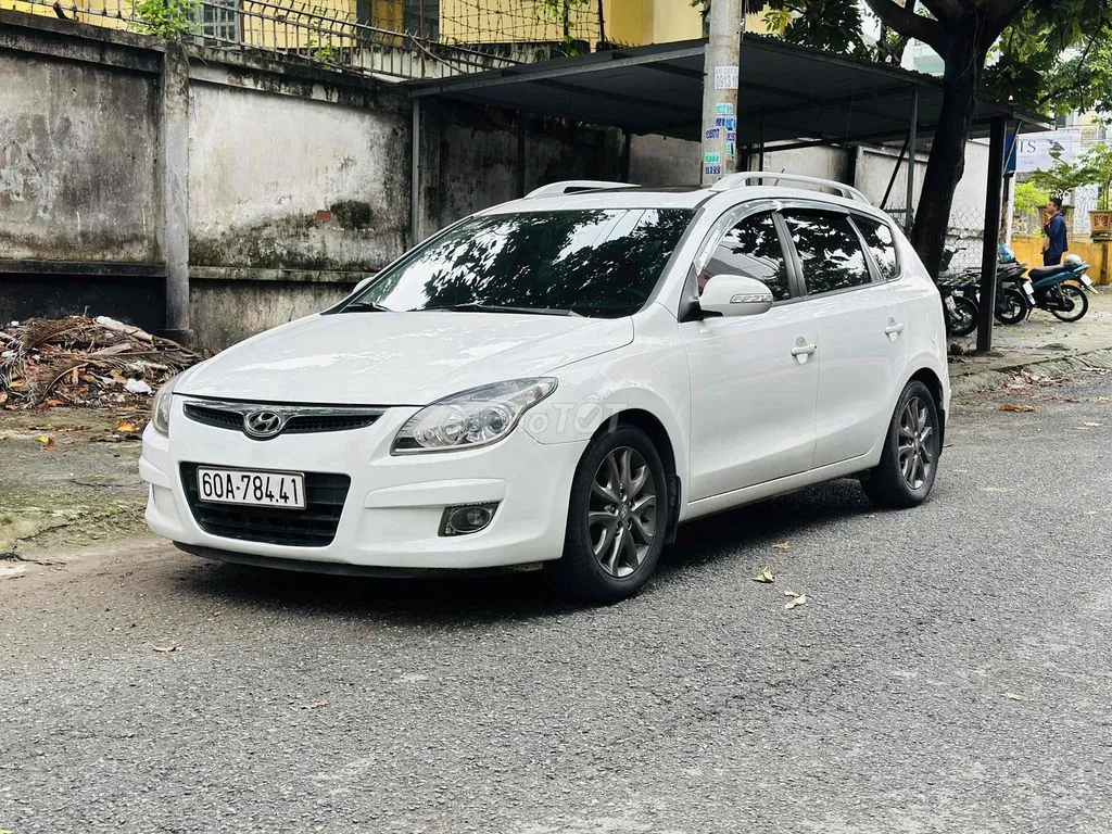 Hyundai I30 2010 photo 2