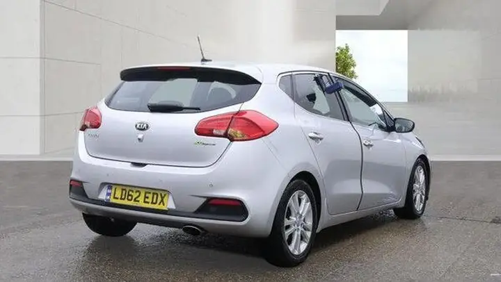 Kia Ceed 2012 photo 5
