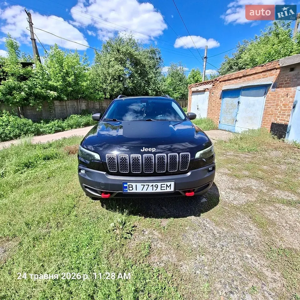 Jeep Cherokee 2019 photo 2