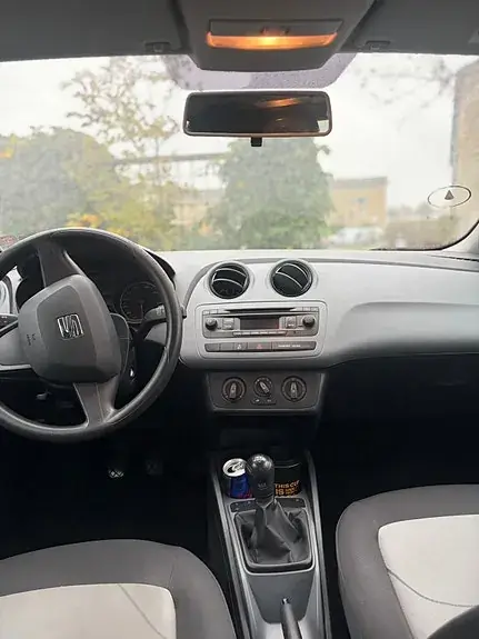 Seat Ibiza 2015 photo 3