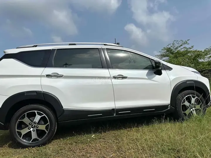 Mitsubishi Xpander Cross