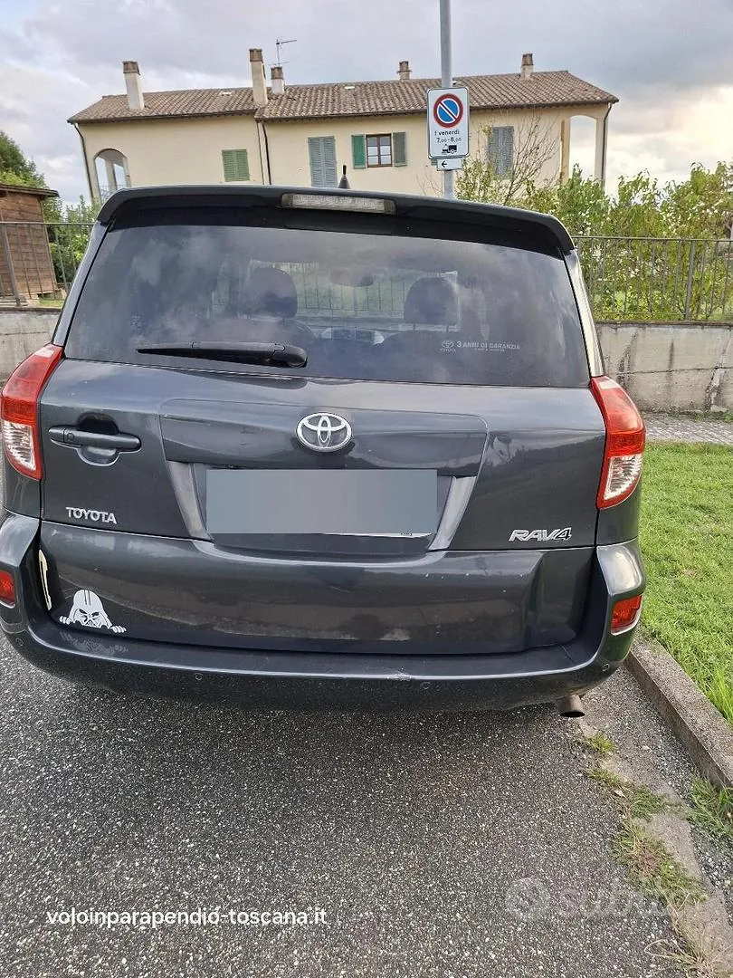 Toyota Rav4 2008 photo 2