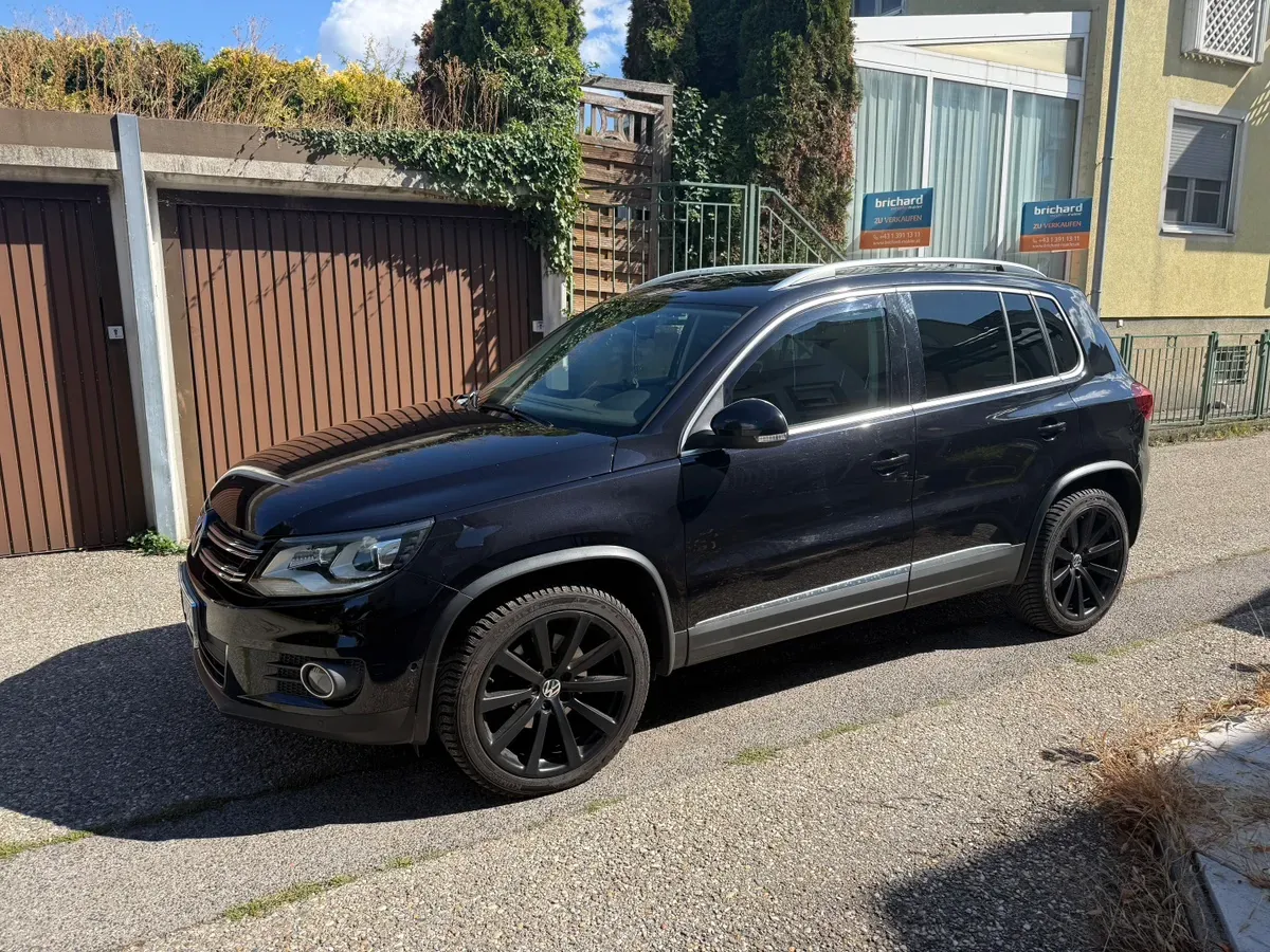 Volkswagen Tiguan 2012 photo 2