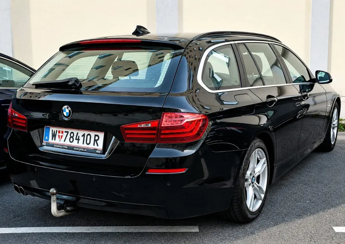 BMW 5 Series 2016 photo 3