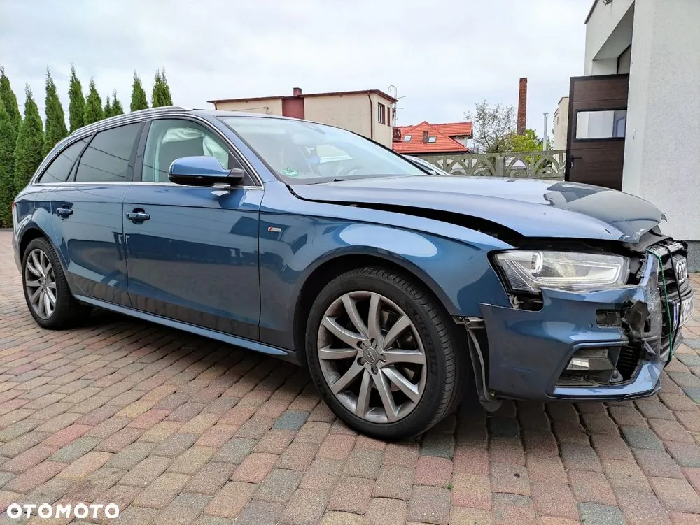 Audi A4 Avant 2015 photo 2