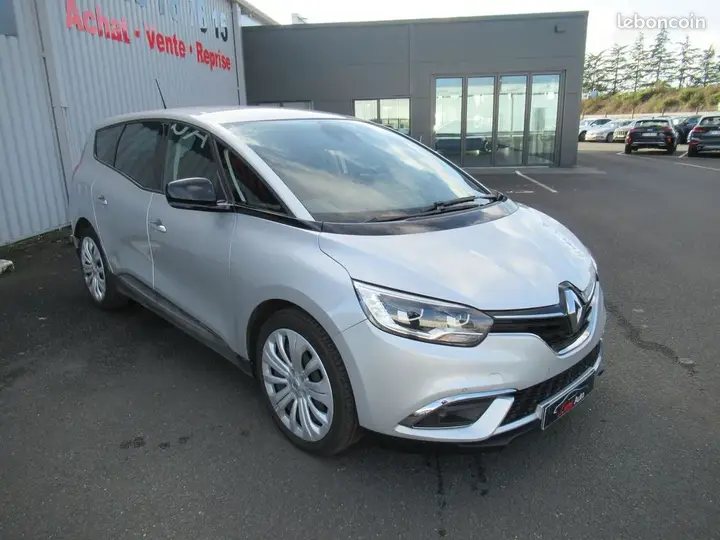 Renault Grand Scenic 2023 photo 2