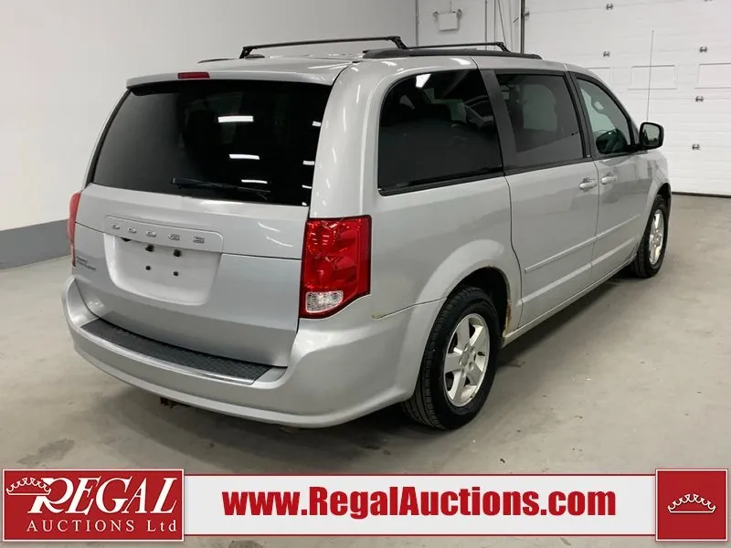 Dodge Grand Caravan 2012 photo 3