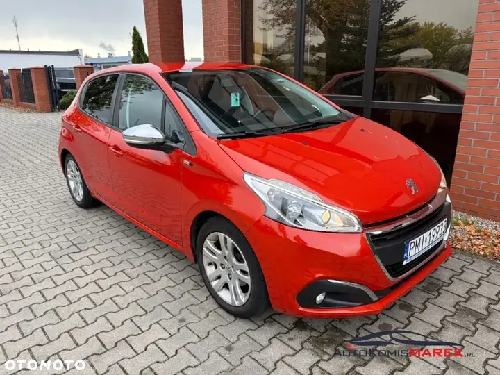 Peugeot 208 2016 photo 2