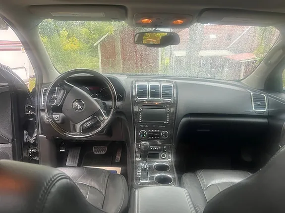 GMC Acadia 2011 photo 5