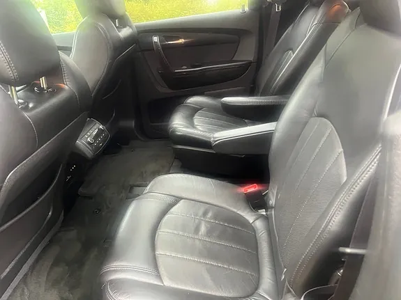 GMC Acadia 2011 photo 4
