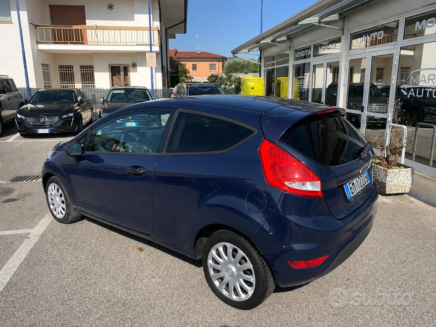 Ford Fiesta 2012 photo 2